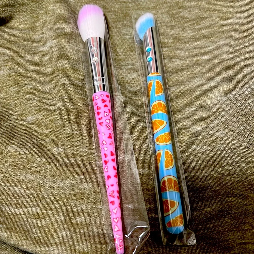 Bundle of brushes from ipsy
